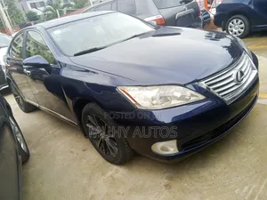Lexus ES 2012 Blue