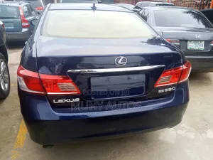 Lexus ES 2012 Blue