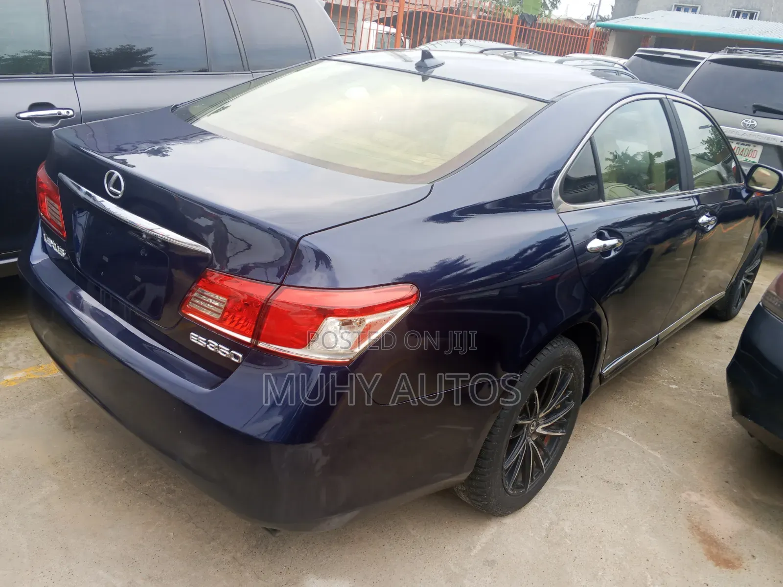 Lexus ES 2012 Blue