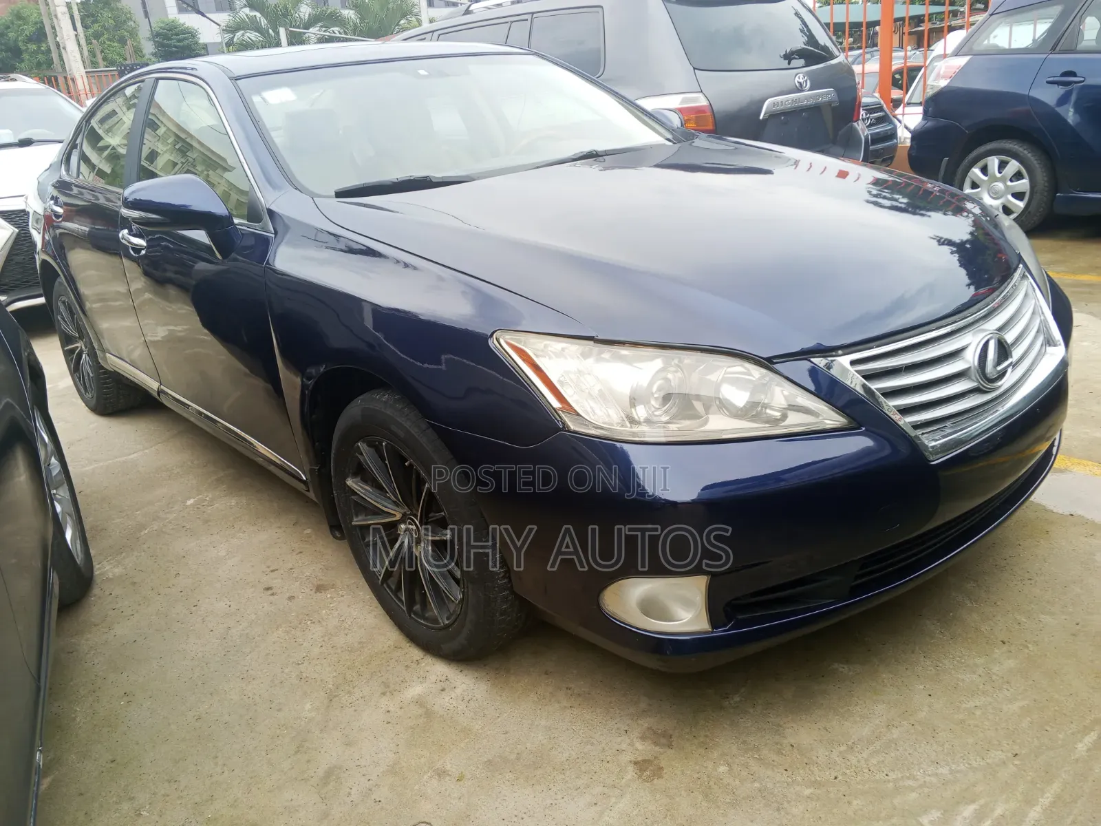 Lexus ES 2012 Blue