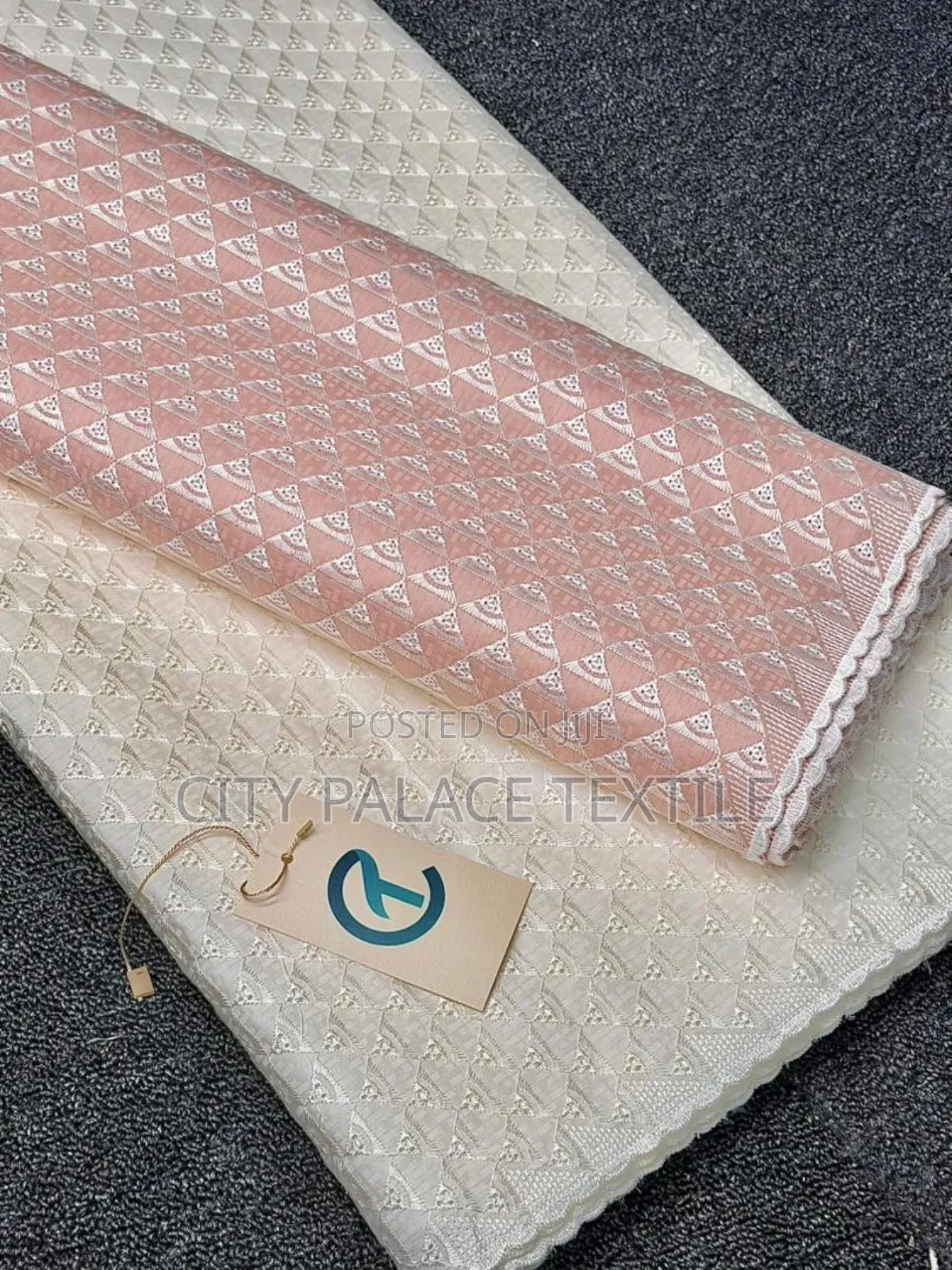 Man Lace Multi Colour