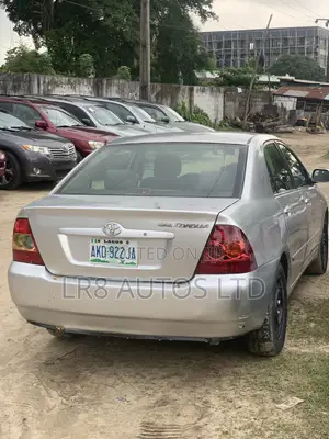 Toyota Corolla LE 2004 Silver