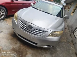 Toyota Camry 2009 Silver