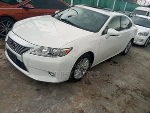 Lexus ES 2015 White