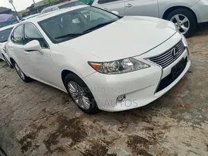 Lexus ES 2015 White