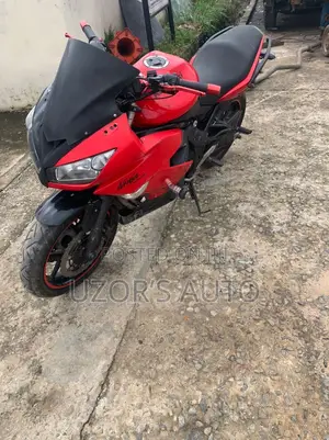 Yamaha R1 2003 Red