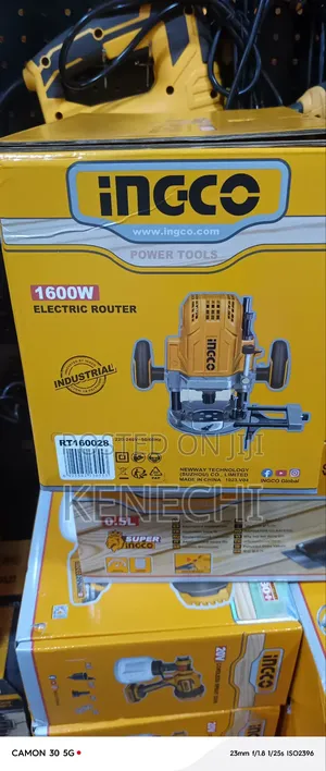 Electric Router Machine Ingco