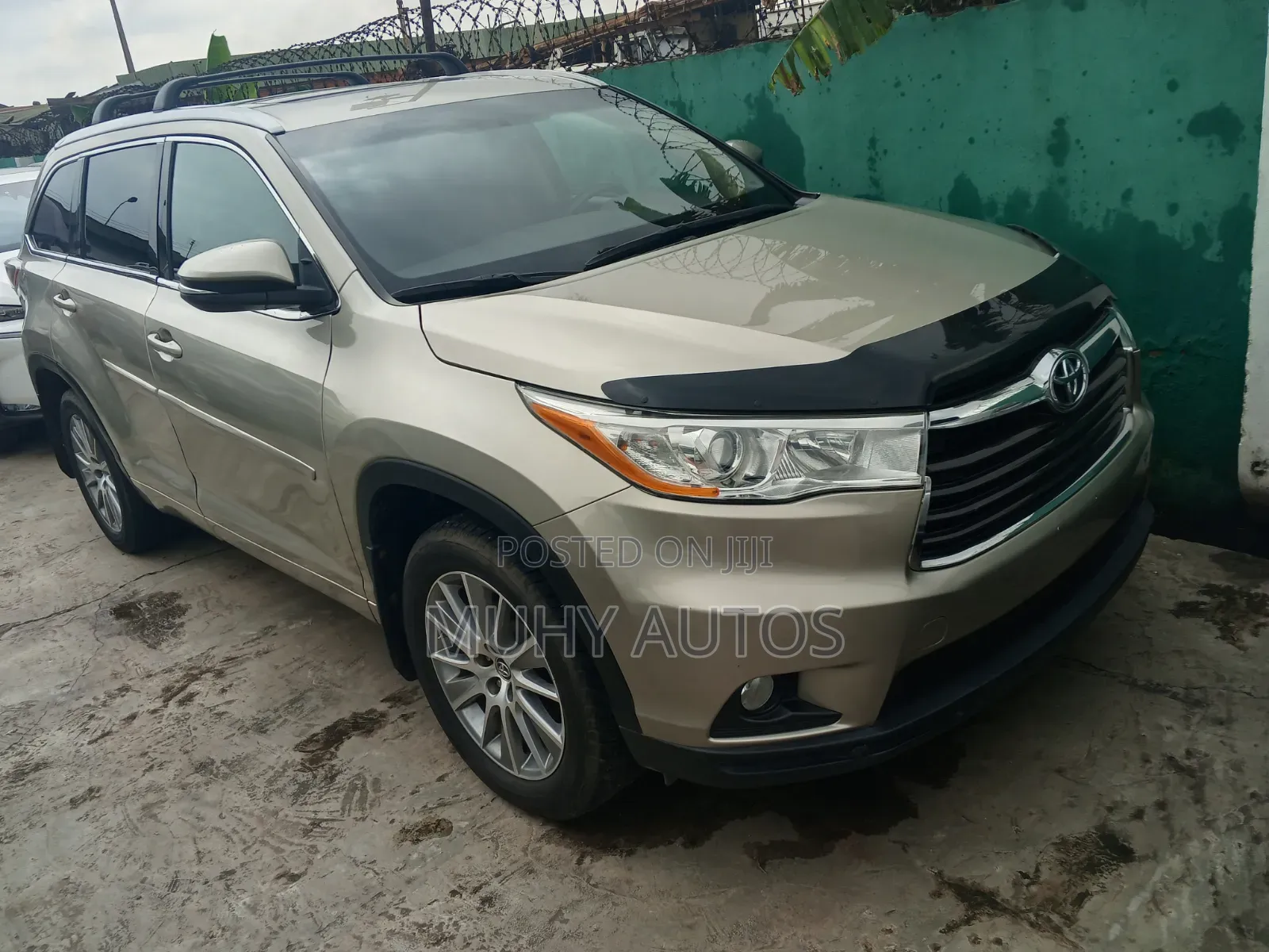 Toyota Highlander 2016 Gold