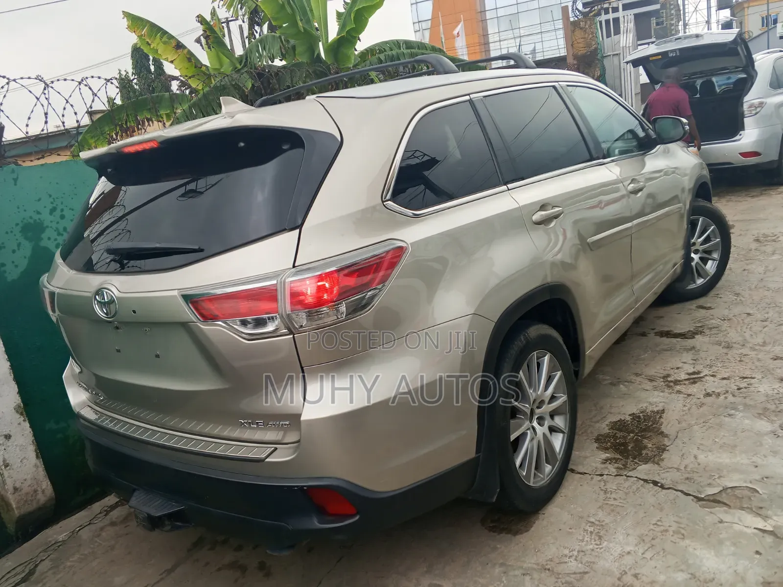 Toyota Highlander 2016 Gold