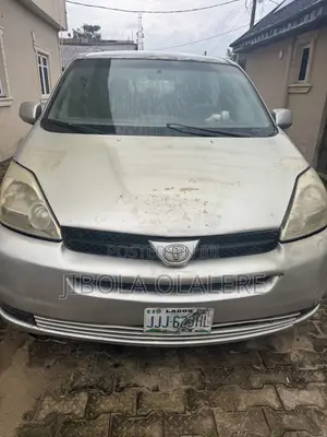 Toyota Sienna XLE Limited AWD (3.3L V6 5A) 2004 Silver