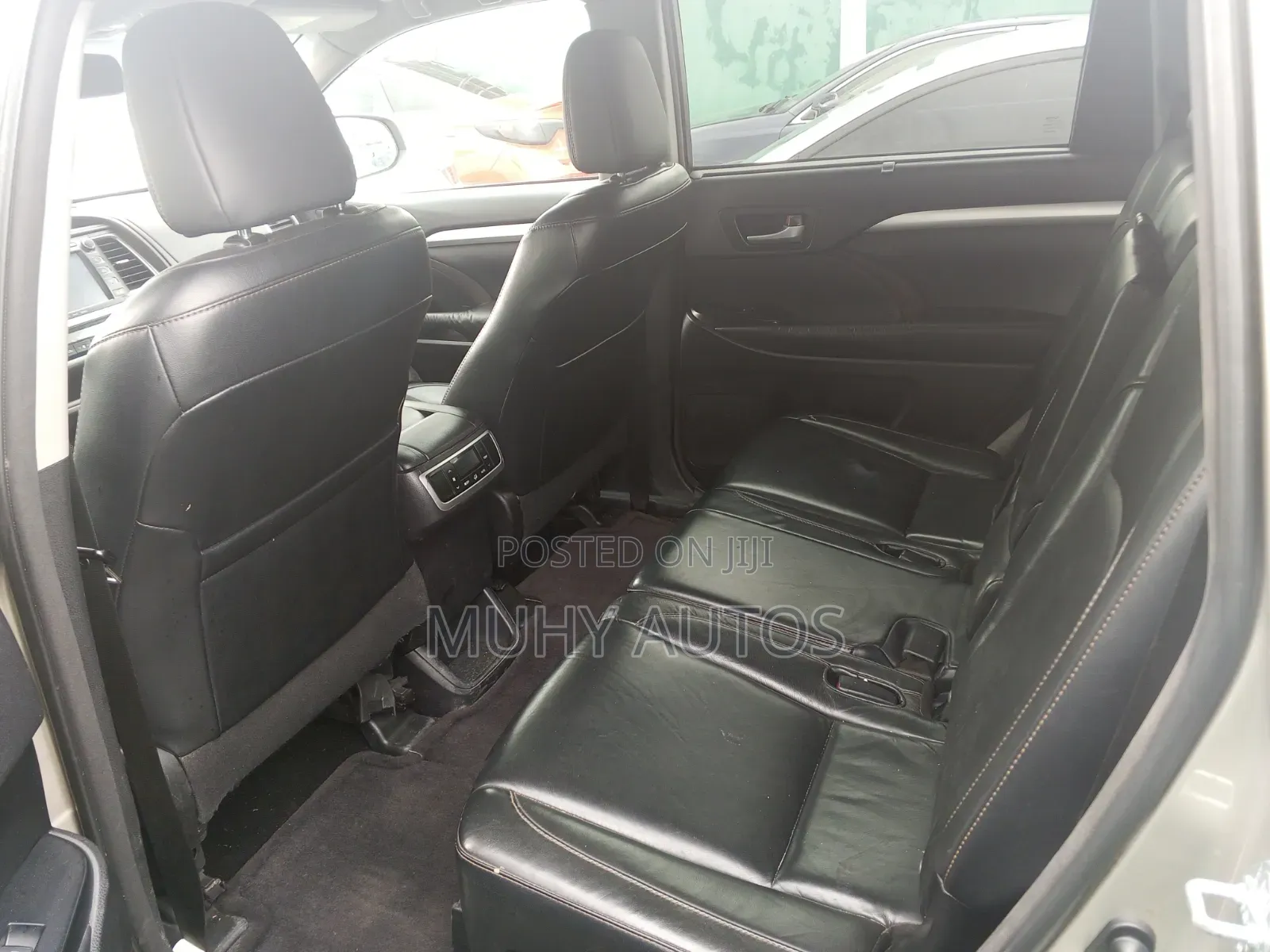 Toyota Highlander 2016 Gold