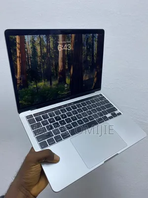 Laptop Apple MacBook Pro 2020 16GB Intel Core i5 SSD 512GB