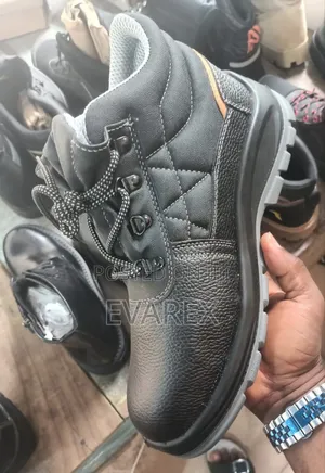 Quality Safety Boot. Safety Shoe