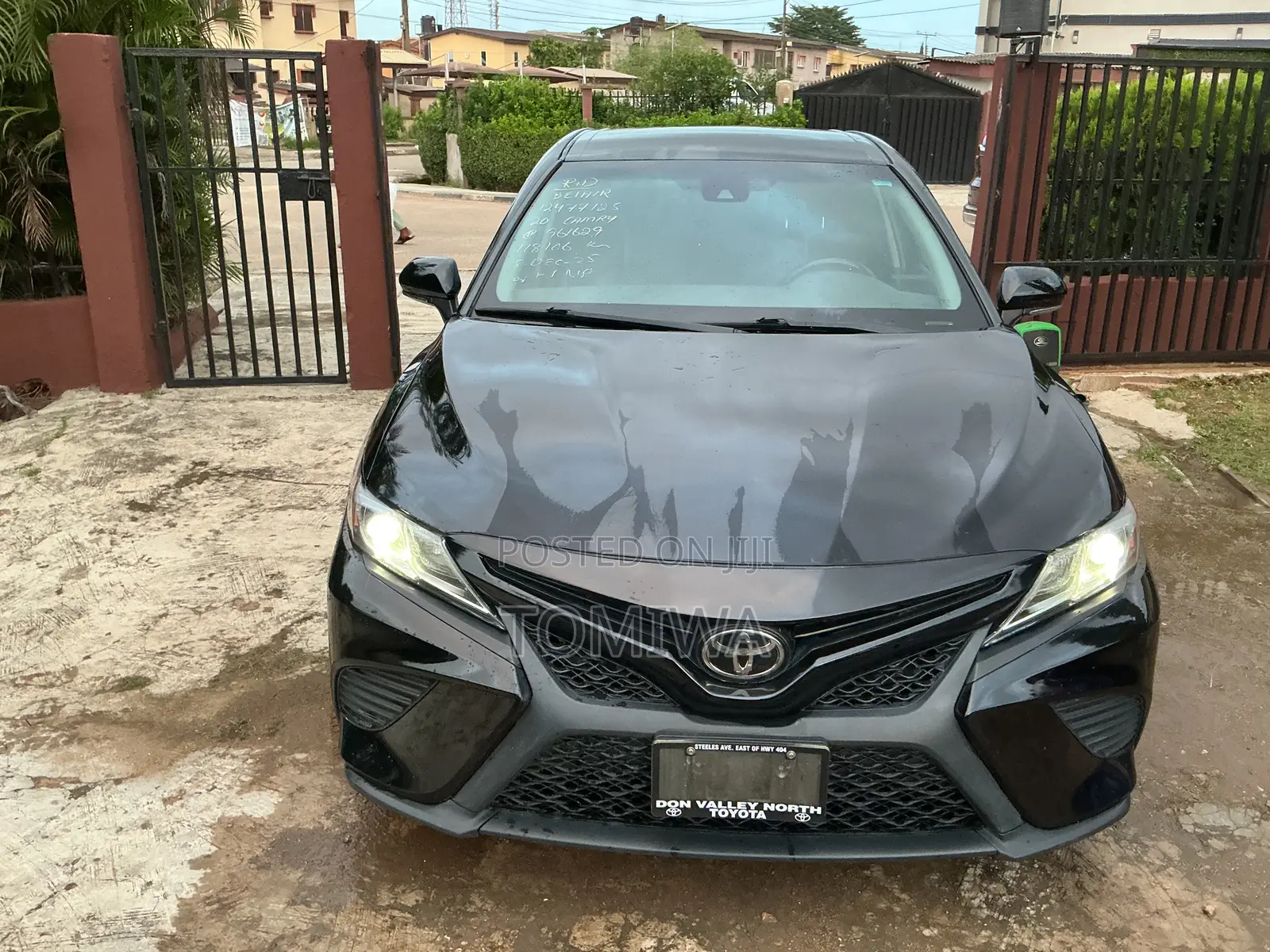 Toyota Camry SE 2021 Black