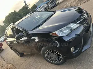 Toyota RAV4 LE 4dr SUV (2.5L 4cyl 6A) 2014 Black