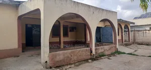 5bdrm Bungalow in Minna for sale