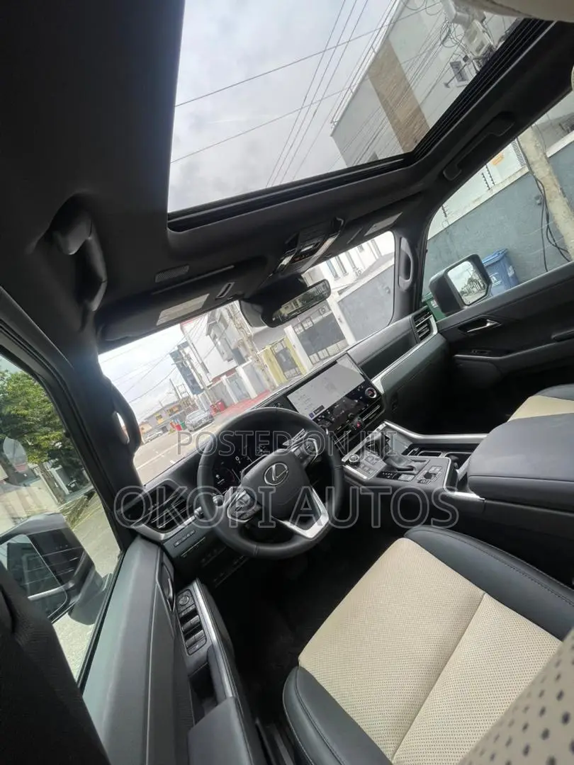 Lexus GX 2025 Gold