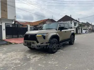 Lexus GX 2025 Gold