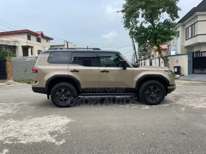 Lexus GX 2025 Gold