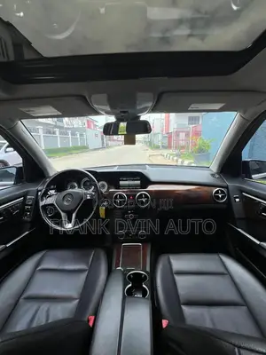 Mercedes-Benz GLK-Class Base GLK 350 4dr AWD 4MATIC (3.5L 6cyl 7A) 2015