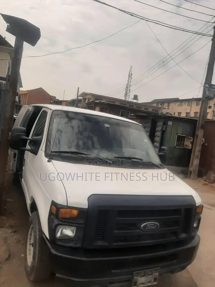 Ford E250 2008 White