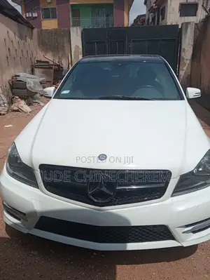 Mercedes-Benz C300 2008 White