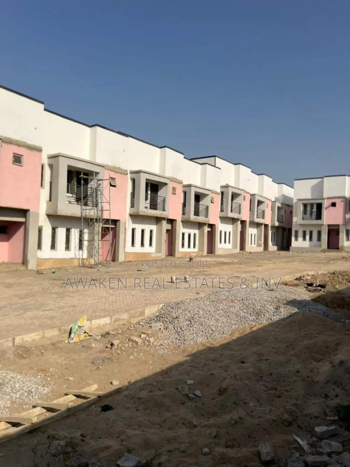 4bdrm Townhouse/Terrace in Kaura for Sale