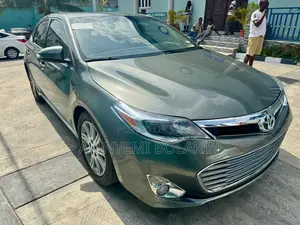 Toyota Avalon Limited Sedan FWD (3.5L 6cyl 6A) 2013 Teal