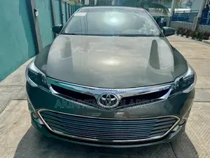 Toyota Avalon Limited Sedan FWD (3.5L 6cyl 6A) 2013 Teal