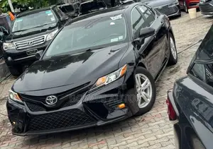 Toyota Camry 2018 Black