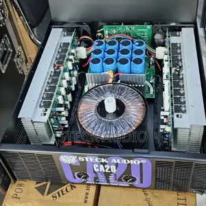 Steck Audio Ca 20 Power Amplifier for an Equipped and Standard Sound.