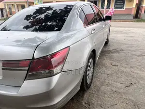 Honda Accord Sedan EX Automatic 2010 Silver