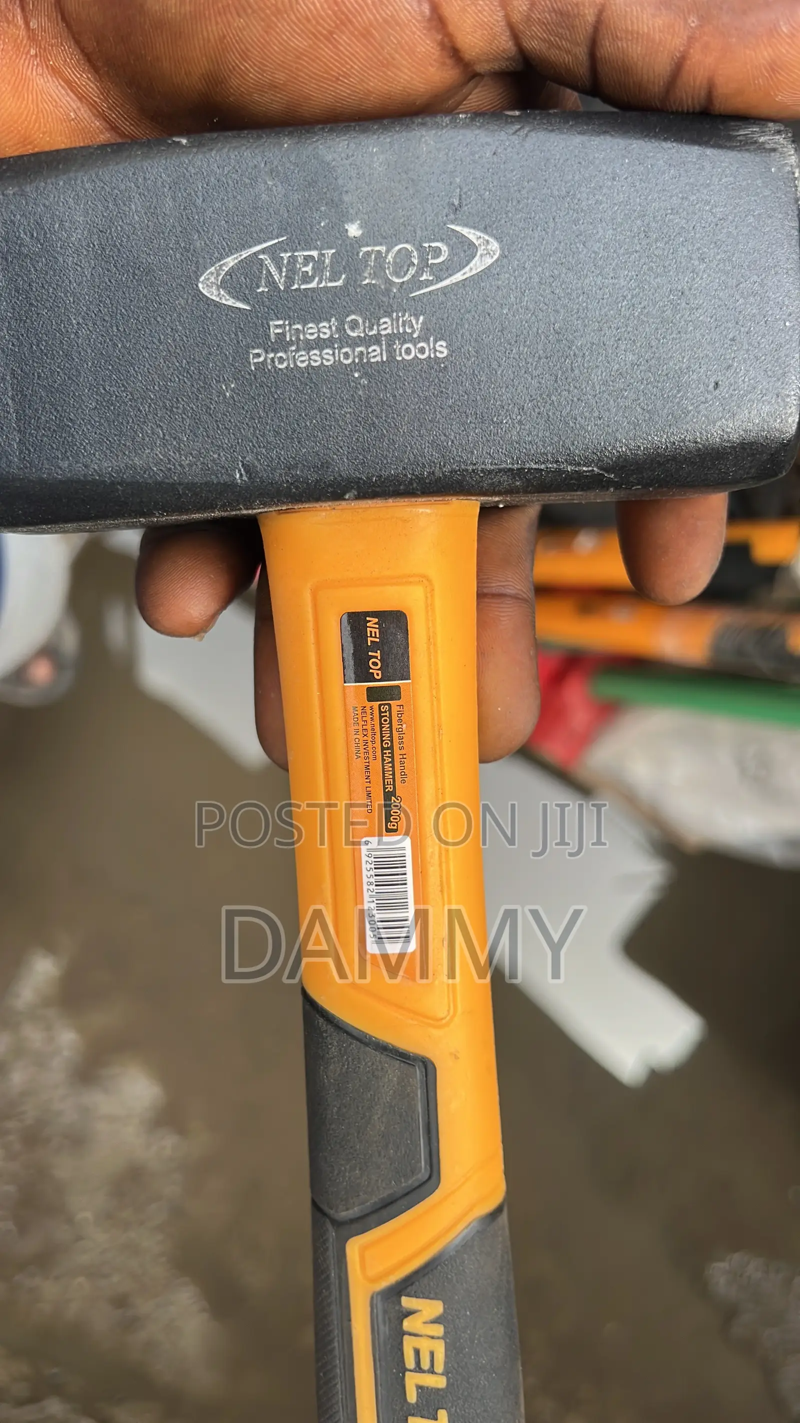 Heavy-Duty Sledge Hammer