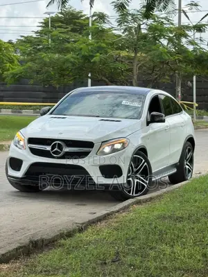 Mercedes-Benz GLE-Class 2019 White