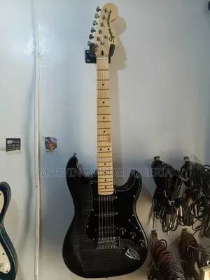 Squier Affinity Stratocaster Black Burst Lead Guitar