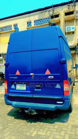 Ford Transit 2005 Blue