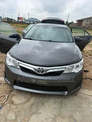 Toyota Camry 2014 Gray