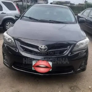 Toyota Corolla 2013 Black