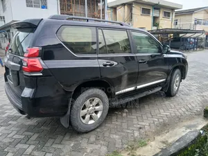 Toyota Land Cruiser Prado 2015 Black