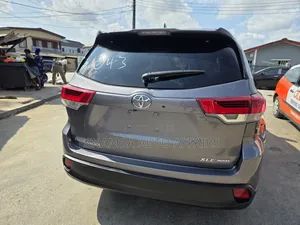 Toyota Highlander 2017 Gray
