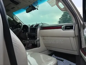 Lexus GX 2013 Gold