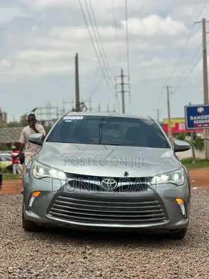 Toyota Camry XLE 4dr Sedan (3.5L 6cyl 6A) 2015 Silver