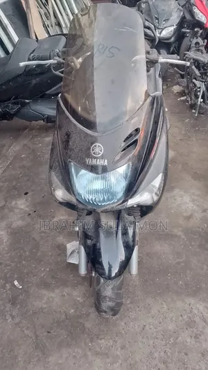 Yamaha Majesty 2018 Black