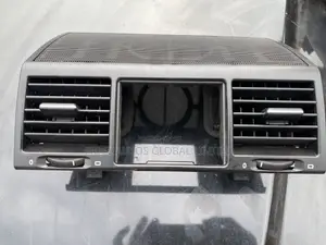 Mercedes-Benz G-Wagon W463 2005 Brand New Center a/C Air Vent