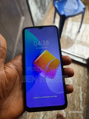 Tecno Spark 8C 64 GB Blue