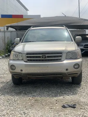 Toyota Highlander 2002 Gold