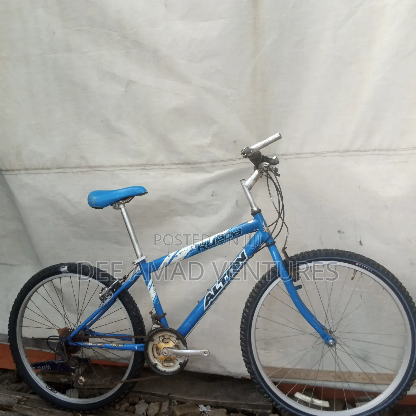 Plain Mountain Bicycle