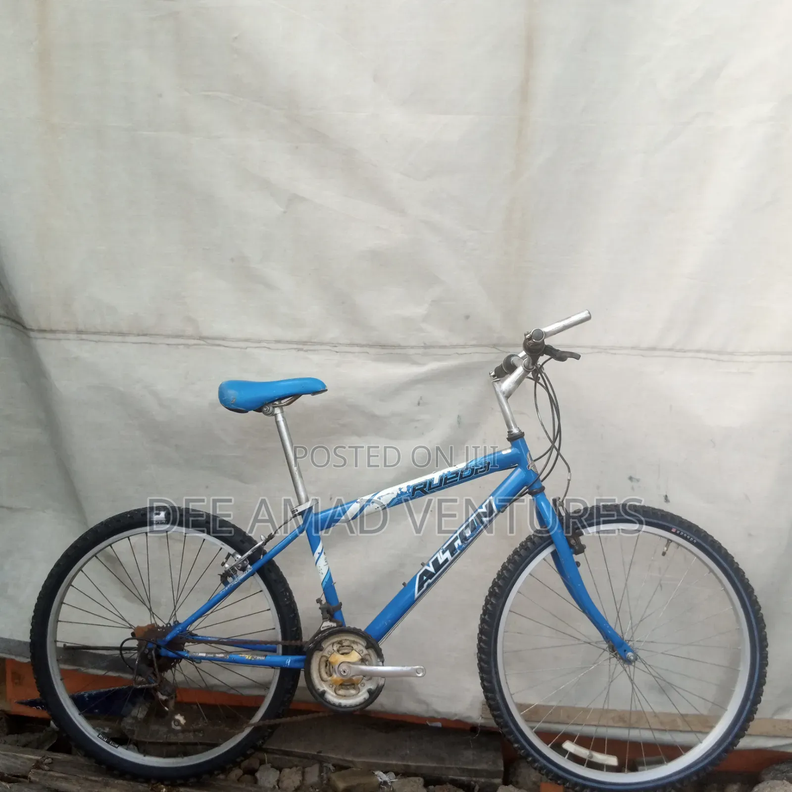 Plain Mountain Bicycle