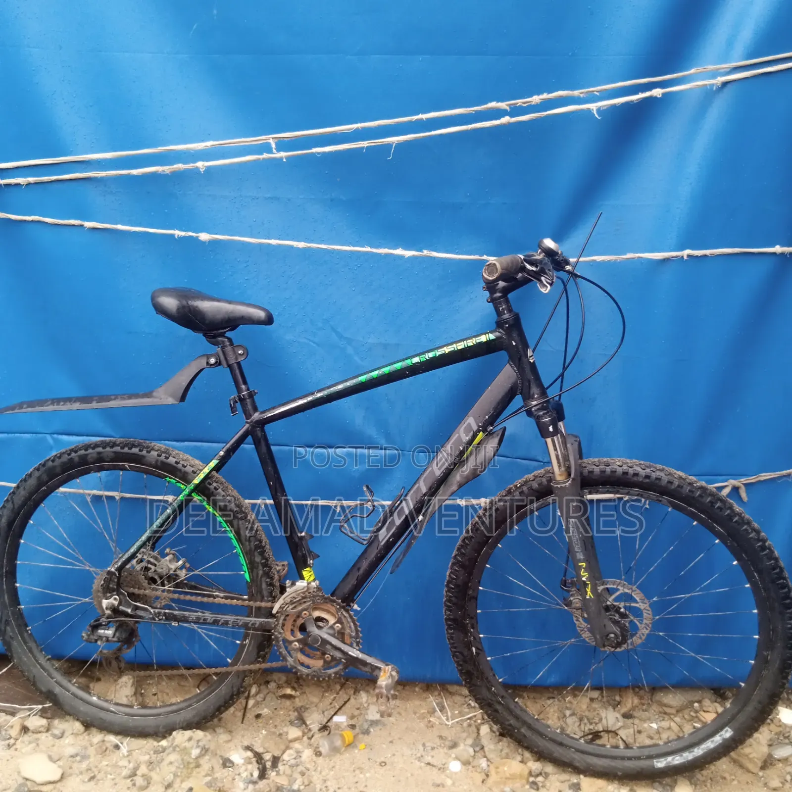 Size 27.5 Mountain Bicycle