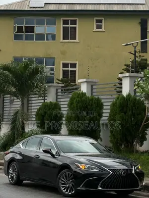 Lexus ES 2024 Black